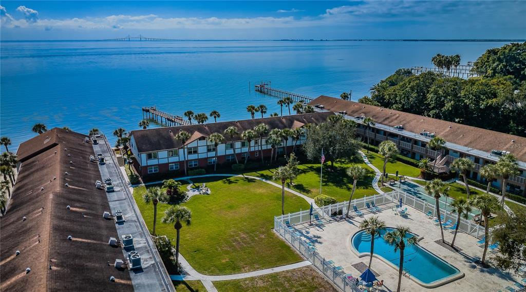 Picture of 650 Pinellas Point Drive S Unit 216, St Petersburg, FL 33705