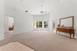 Picture of 3022 Forest Club Drive, Plant City, FL 33566