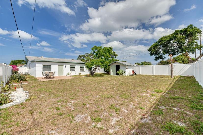 Picture of 2605 Fulton Street Sw, Largo FL 33774