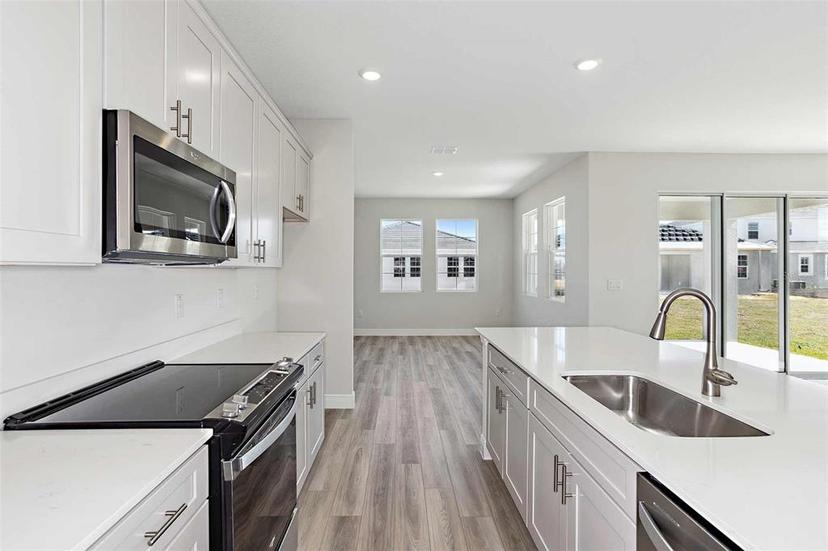 Picture of 12156 Cattleside Drive, Riverview FL 33579