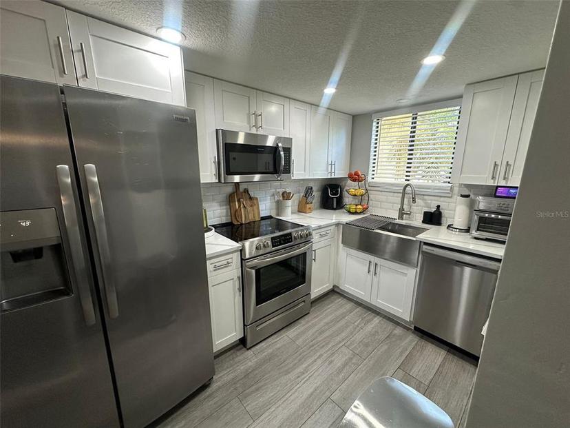 Picture of 9007 Pebble Creek Drive Unit 9007, Tampa FL 33647