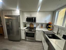 Picture of 9007 Pebble Creek Drive Unit 9007, Tampa, FL 33647