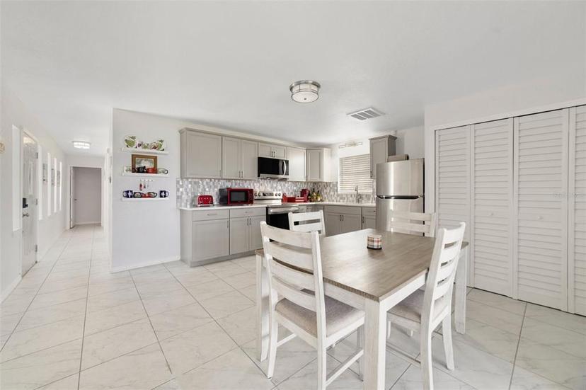 Picture of 30 Sunset Circle, Lake Alfred FL 33850