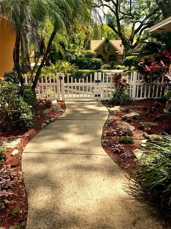 Picture of 2121 Suzanne Drive, Mount Dora FL 32757