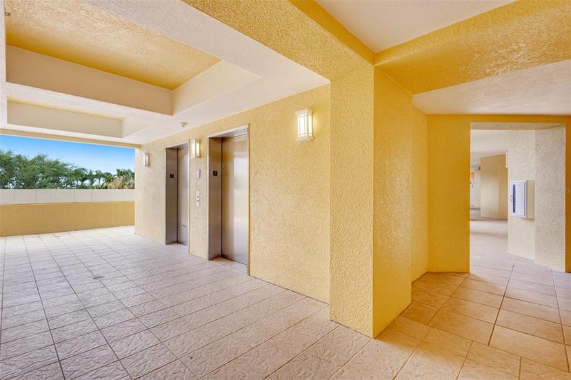 Picture of 610 Riviera Dunes Way Unit 203, Palmetto FL 34221