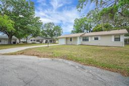 Picture of 74 Stone Haven Court, Leesburg, FL 34788