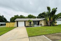 Picture of 11928 Mandarin Court, Seminole, FL 33772