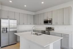 Picture of 527 Silver Palm Drive, Haines City, FL 33844