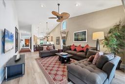 Picture of 5578 Country Club Way, Sarasota, FL 34243