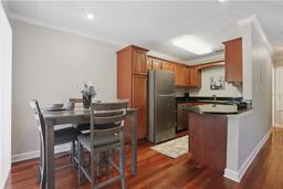 Picture of 4870 Conway Road Unit 106, Orlando, FL 32812