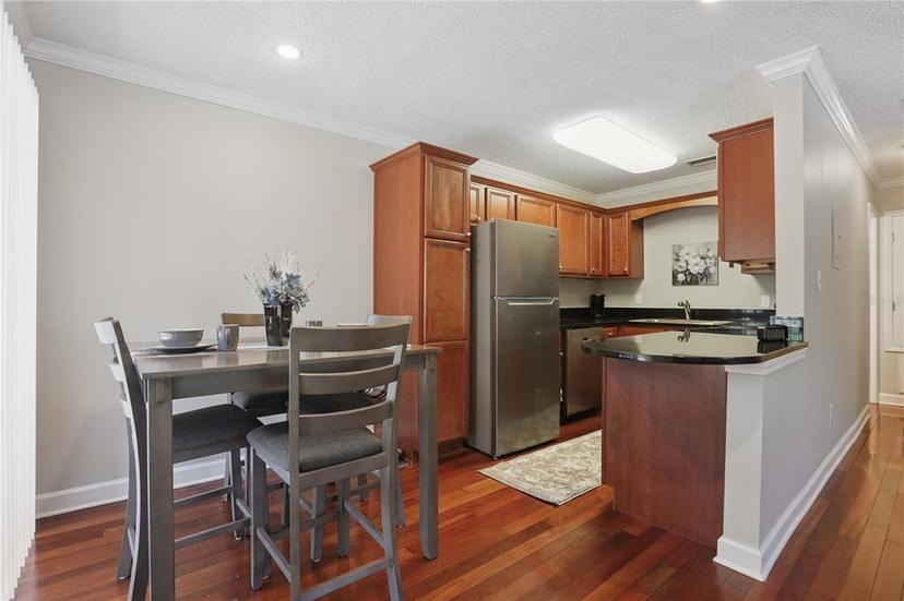 Picture of 4870 Conway Road Unit 106, Orlando FL 32812