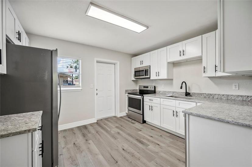 Picture of 1037 Waynesville Avenue, Lakeland FL 33801