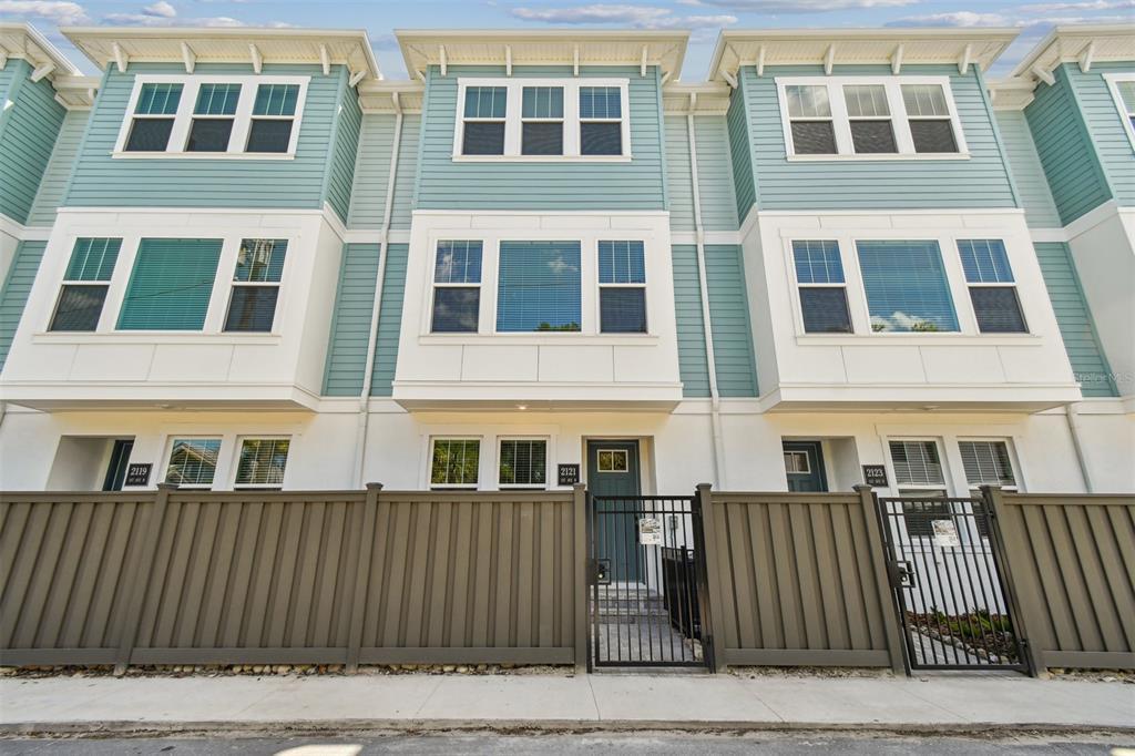 Picture of 2121 1St Avenue N, St Petersburg, FL 33713