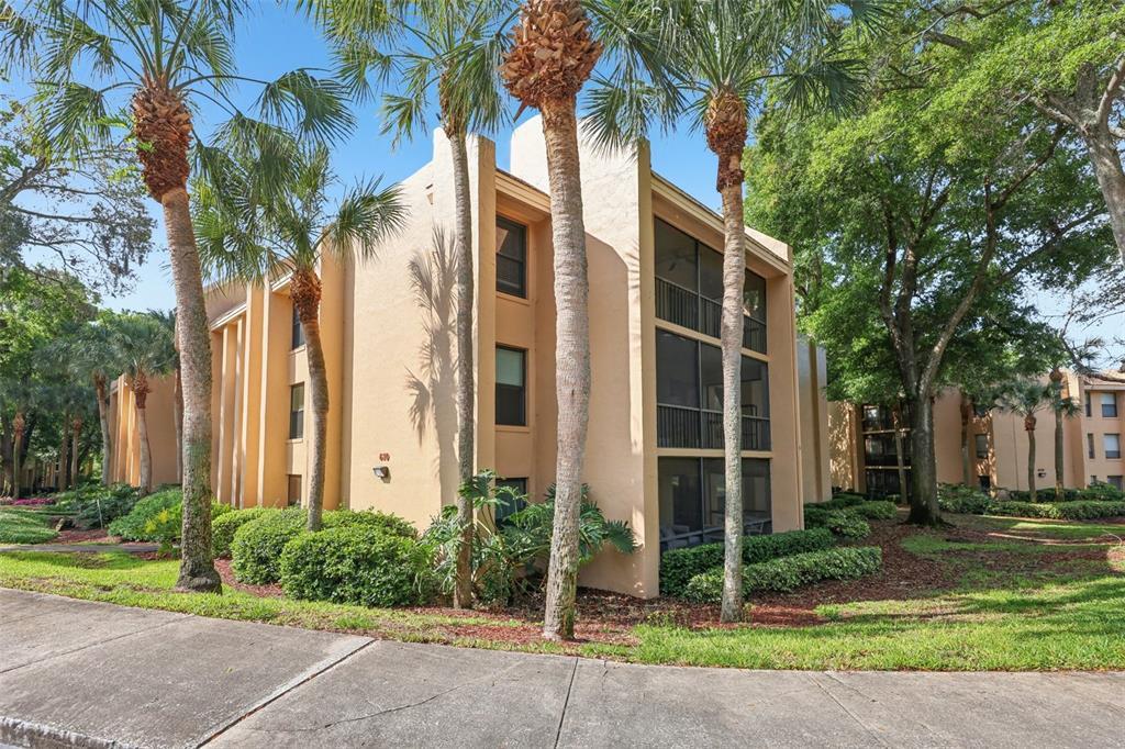 Picture of 610 Cranes Way Unit 207, Altamonte Springs, FL 32701