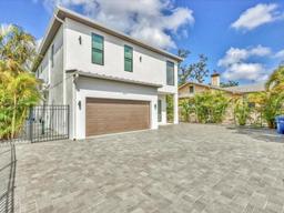 Picture of 4112 Swift Rd, Sarasota, FL 34231