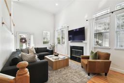Picture of 3315 W De Leon Street Unit 1, Tampa, FL 33609