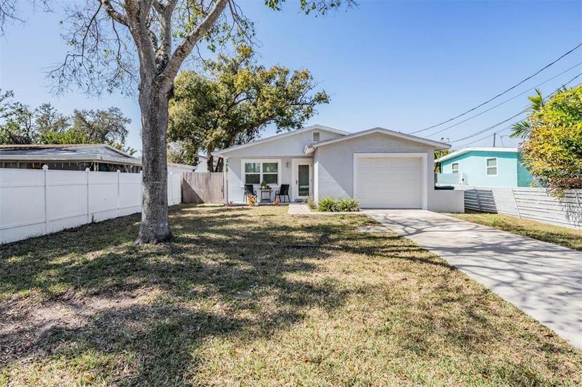 Picture of 4568 67Th Street N, St Petersburg FL 33709