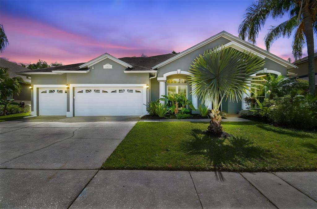 Picture of 18025 Kings Park Drive, Tampa, FL 33647