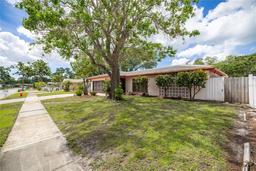 Picture of 1874 Cameo Way, Clearwater, FL 33756