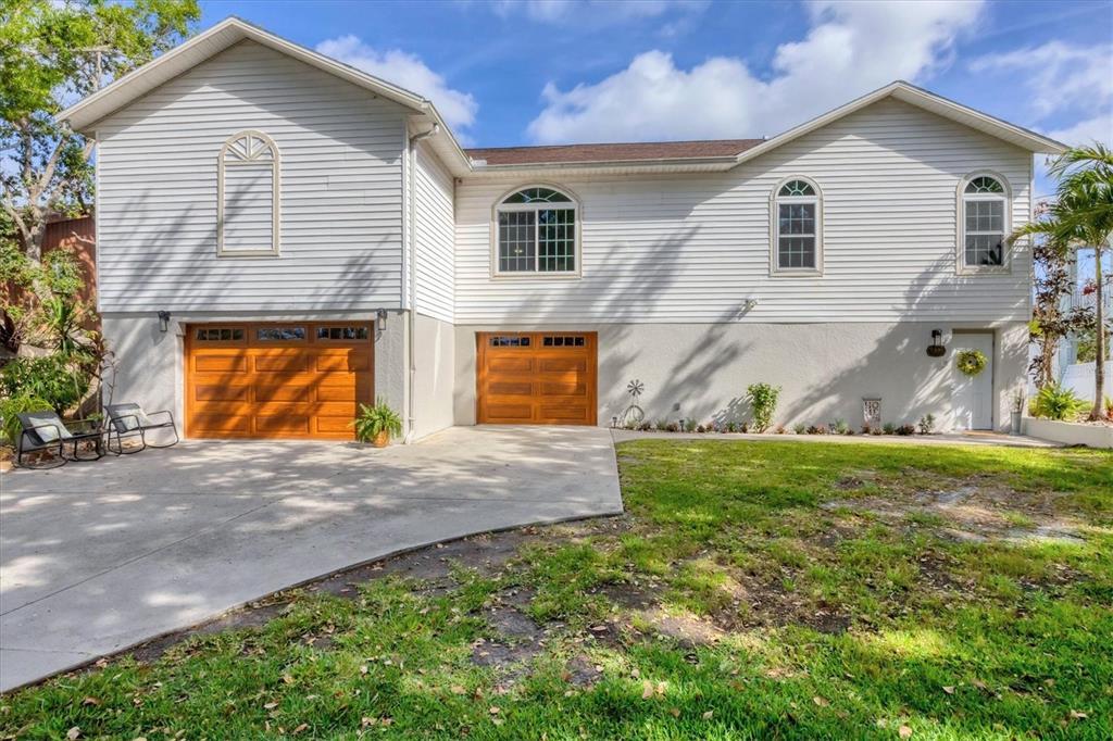 Picture of 1500 Lemon Bay Drive, Venice, FL 34293