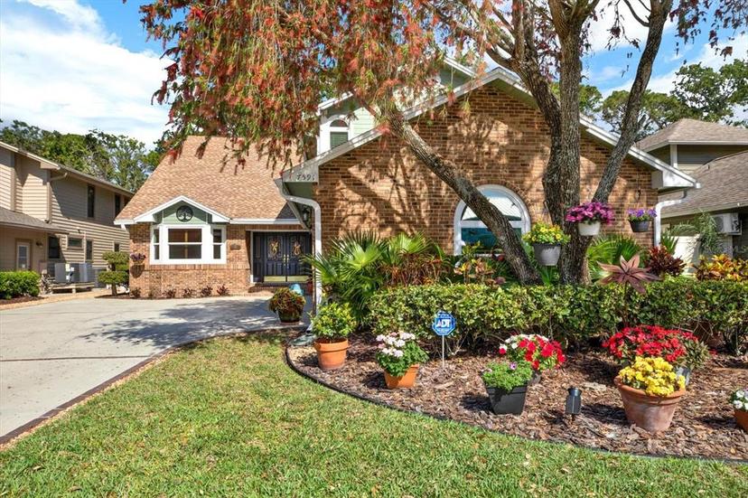 Picture of 7591 Harbor View Way, Seminole FL 33776