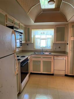 Picture of 1649 S Lake Avenue Unit 2, Clearwater, FL 33756