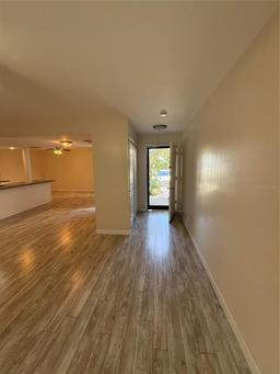 Picture of 940 Byron Court Unit 17C, Sarasota, FL 34243