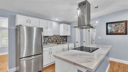 Picture of 1307 Lindsey Road, Plant City, FL 33566
