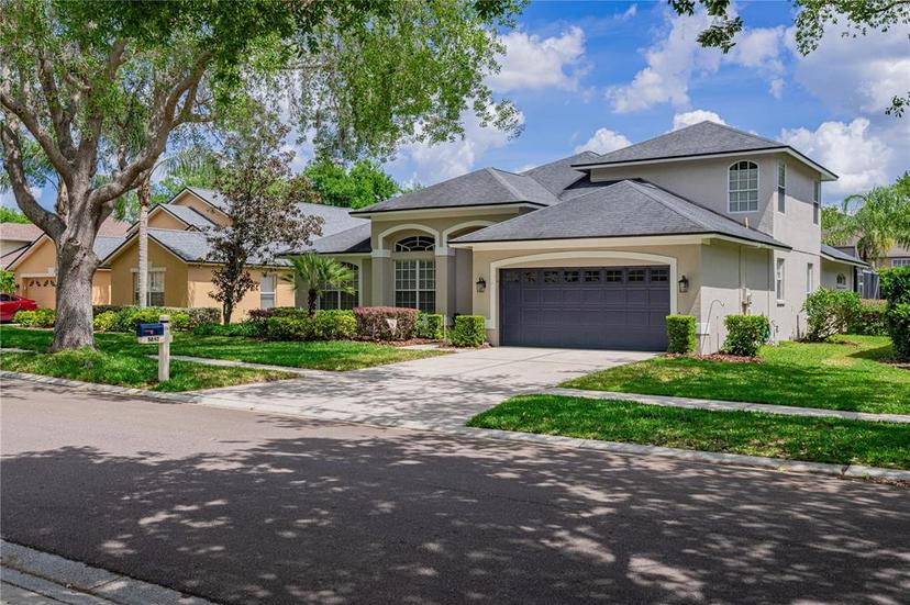 Picture of 5810 Bent Grass Drive, Valrico FL 33596