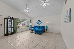 Picture of 1607 Tropicana Way, Valrico, FL 33594