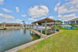Picture of 6322 Cottonwood Lane, Apollo Beach, FL 33572