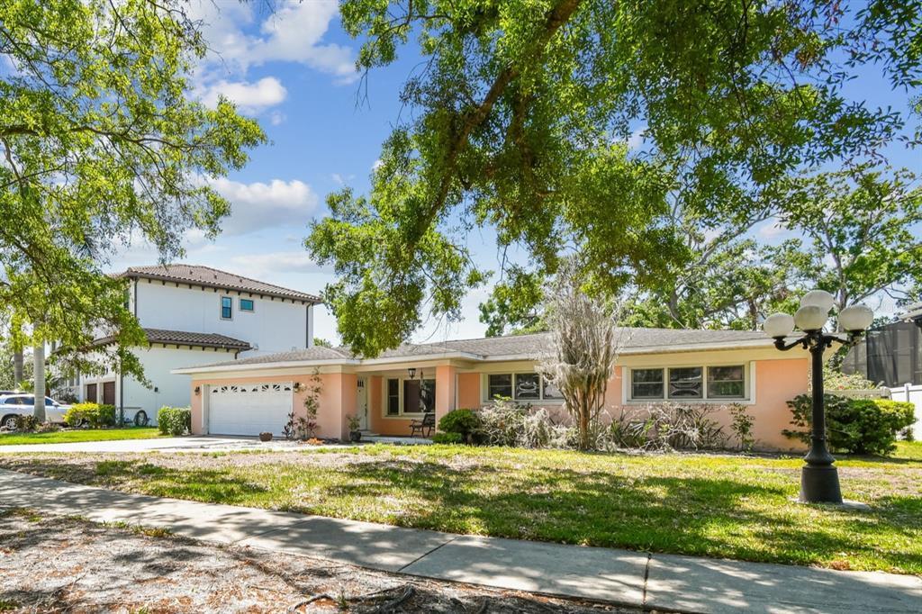 Picture of 2607 S Bryant Circle, Tampa, FL 33629