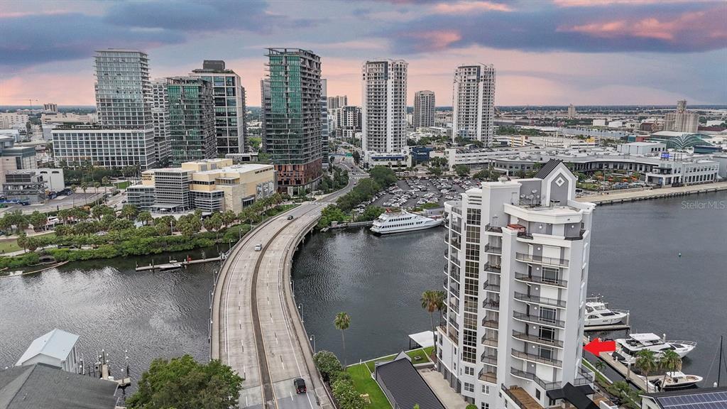 Picture of 600 Garrison Cove Lane Unit 2B, Tampa, FL 33602