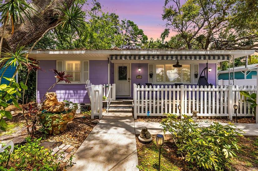 Picture of 522 James Street, Dunedin, FL 34698