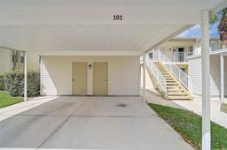 Picture of 208 Silver Lake Drive Unit 101, Venice, FL 34292