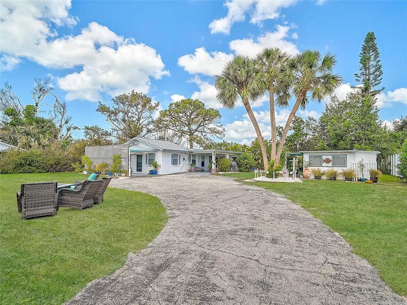 Picture of 810 Channel Acres Road, Nokomis FL 34275
