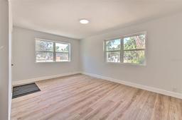 Picture of 2002 E Hanna Avenue, Tampa, FL 33610