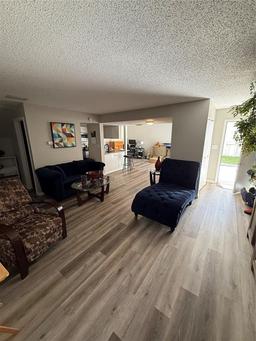Picture of 1147 Longfellow Road Unit 157C, Sarasota, FL 34243