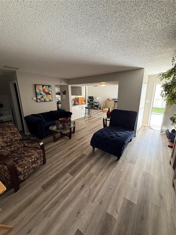 Picture of 1147 Longfellow Road Unit 157C, Sarasota FL 34243