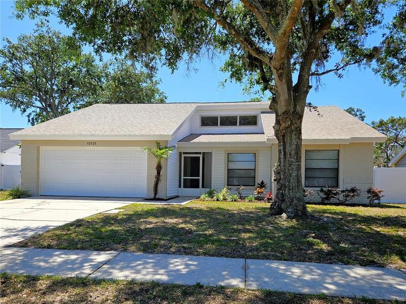 Picture of 12121 Wildbrook Drive, Riverview FL 33569