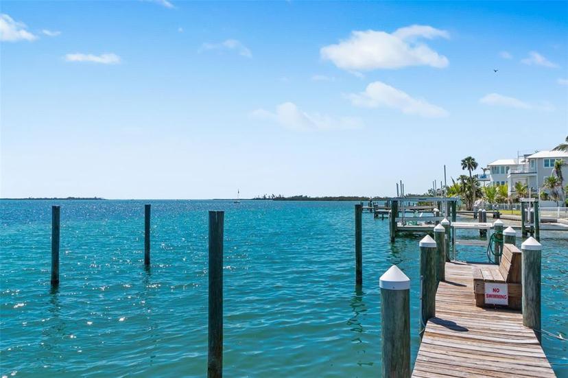 Picture of 901 Gulf Drive S Unit 14, Bradenton Beach FL 34217