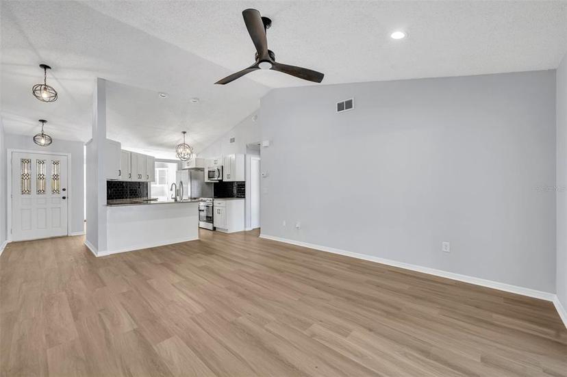 Picture of 717 S Ridgewood Avenue, Ormond Beach FL 32174