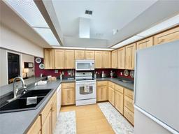Picture of 4141 NW 59Th Terrace, Gainesville, FL 32606