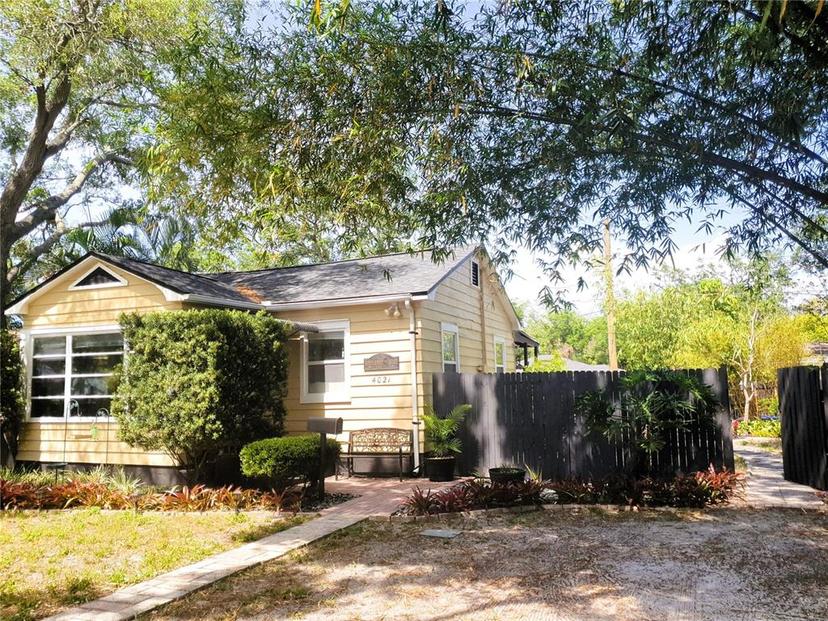 Picture of 4021 Iris Street N, St Petersburg FL 33703