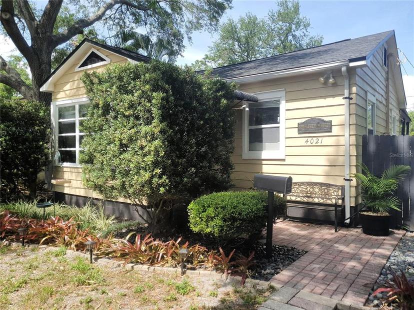 Picture of 4021 Iris Street N, St Petersburg FL 33703