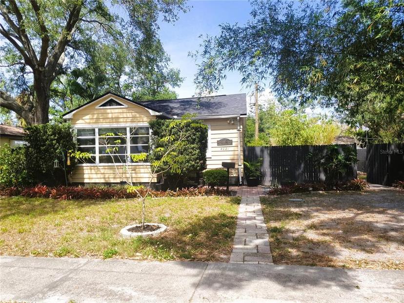 Picture of 4021 Iris Street N, St Petersburg FL 33703