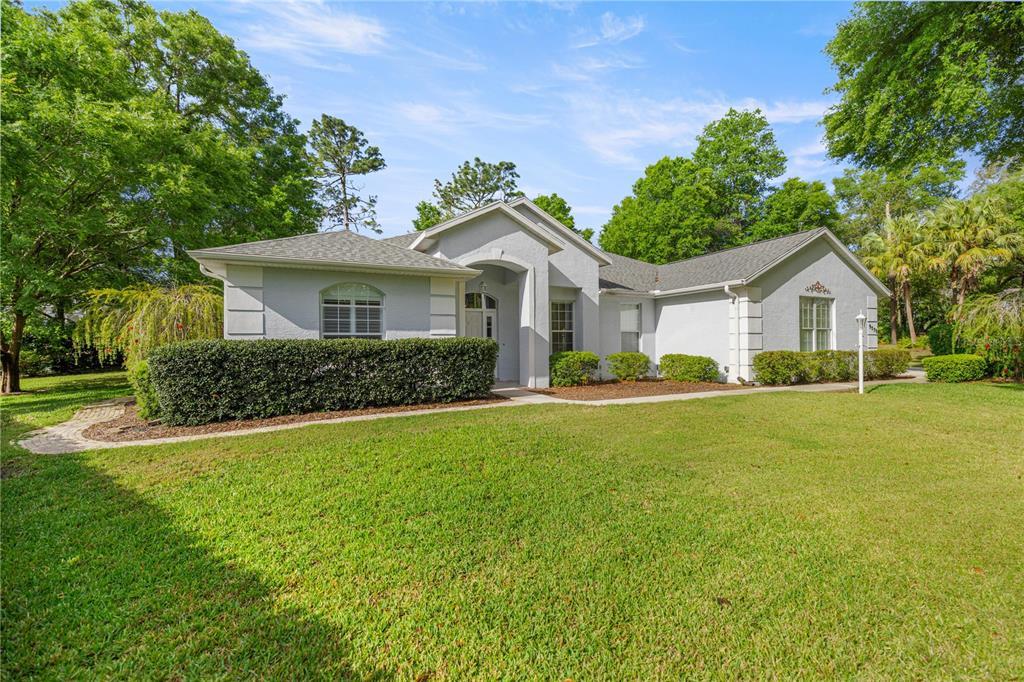 Picture of 9579 SW 195 Circle, Dunnellon, FL 34432