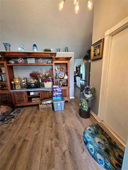 Picture of 2114 W Hanna Avenue, Tampa, FL 33604