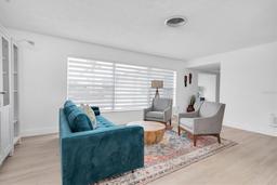 Picture of 4395 50Th Terrace S, St Petersburg, FL 33711