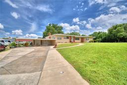 Picture of 301 S Clinch Lake Boulevard, Frostproof, FL 33843